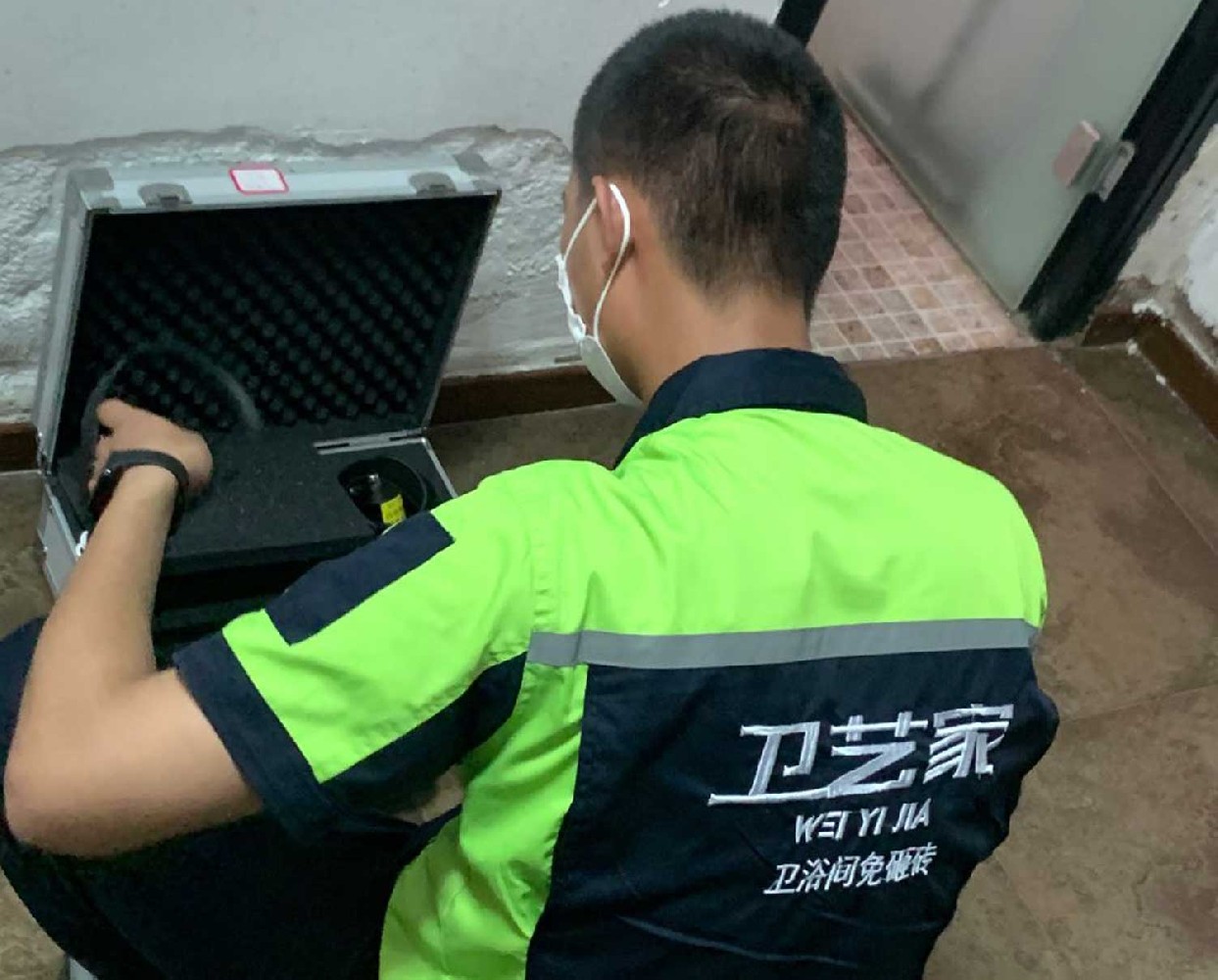 铁岭附近防水补漏师傅电话号码，24小时上门维修服务